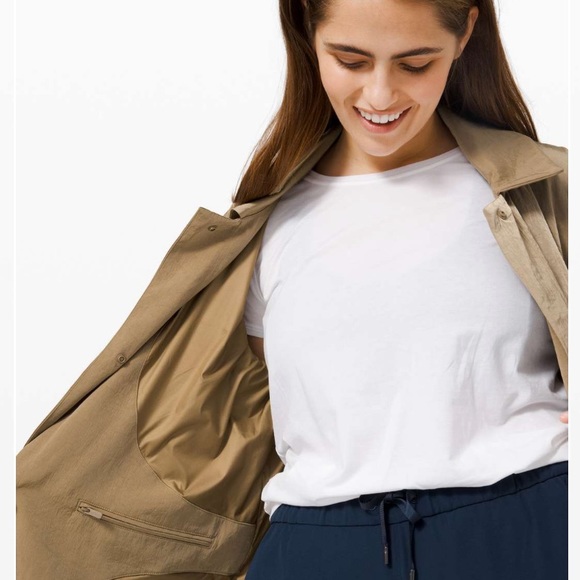 Lululemon Always Effortless Trench. Size 4. NWOT. - Picture 2 of 8